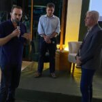 Cooperado-Celio-Junior-participa-de-votacao-durante-Assembleia-Geral-de-Nucleo-de-Goianesia