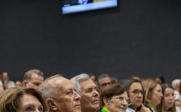Câmara de Goianésia homenageia personalidades e novos cidadãos em sessão solene pelos 73 anos da cidade
