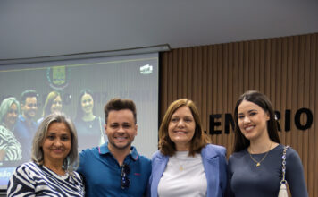 Salete Carrilho é eleita primeira mulher presidente da Câmara de Goianésia